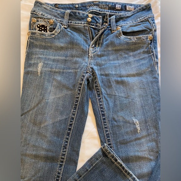 Miss Me Low Waisted Black Embellished and Jeweled Women’s Jeans Size 28 - Picture 3 of 7